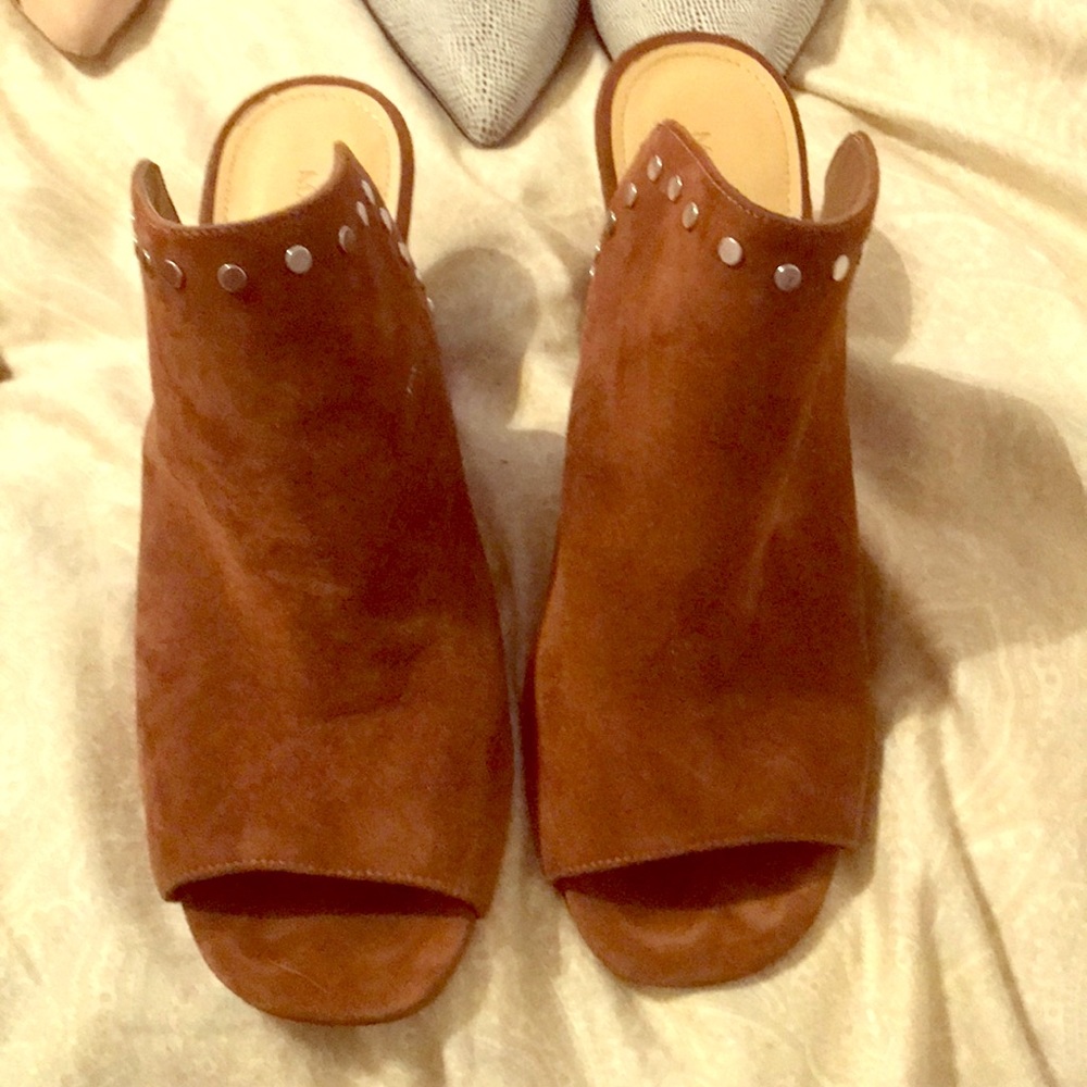 Marc Fisher Mules winter 2017-18 collection
